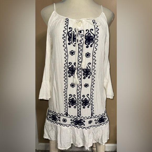 Exist Dresses & Skirts - NEW Exist White Dress with Navy Embroidery